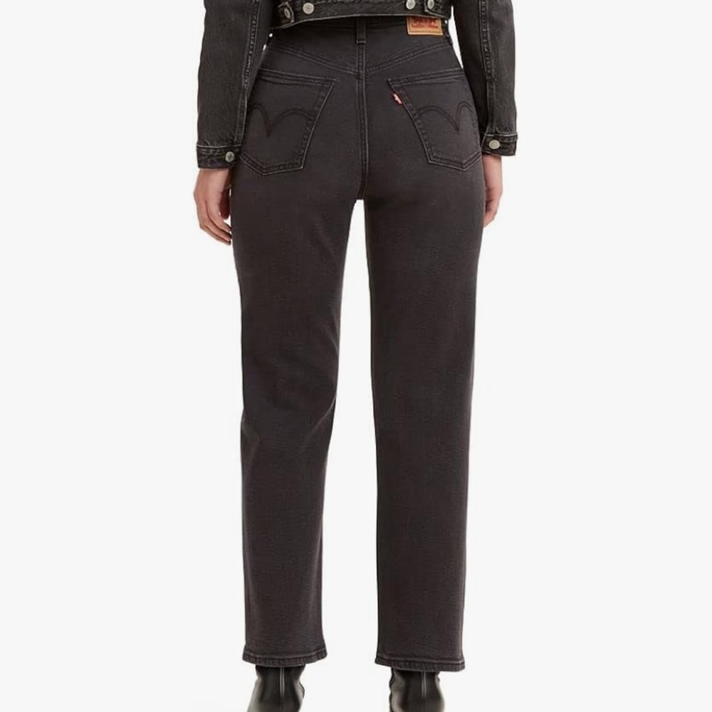 LEVI’S-Ribcage Straight Leg ankle length Jeans Size 27